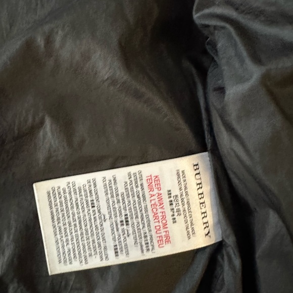 Burberry Puffer Jacket 3T - Picture 5 of 5